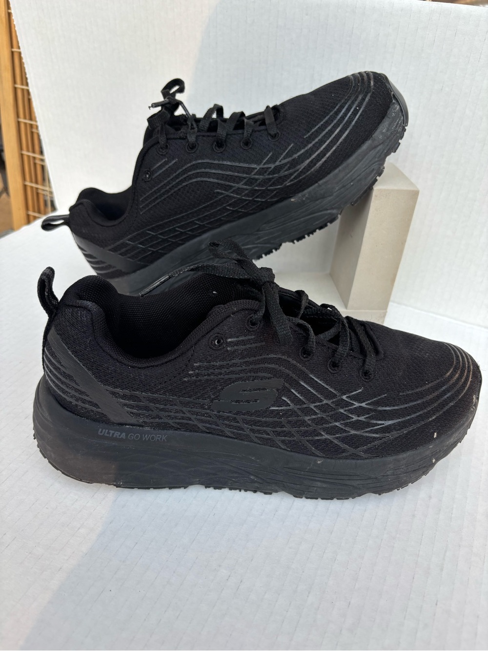 Skechers woman’s Black Slip-Resistant Athletic Work Shoes